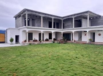 Quinta de 3 habitaciones, Salinas Victoria · Quinta en Venta con Alberca Tipo Hacienda con Casa Campestre en Salinas Victoria