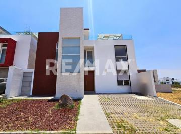 Casa en condominio · 278m² · 3 Recámaras · 2 Estacionamientos · Casa en Venta Mallorca Residence Queretaro