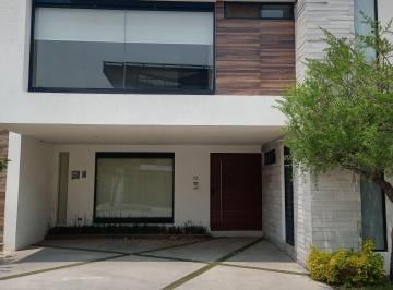 Casa de 4 habitaciones, San Andrés Cholula · Moderna Casa en Renta en Lomas de Angelópolis C/opción a 4a Recámara