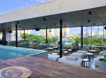 Departamento · 8283m² · 110 Recámaras · 15 Estacionamientos · Hotel en Venta en El Centro de Cancún.