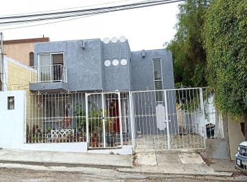Casa de 3 habitaciones, Tijuana · Playas de Tijuana Casa en Renta con Amplio Patio.
