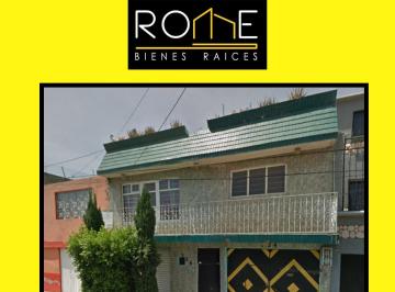 Casa de 4 habitaciones, Nezahualcóyotl · Casa en Venta en Poniente 27 en Colonia La Perla Nezahualcóyotl