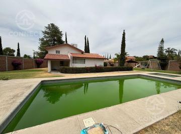 Casa · 380m² · 4 Recámaras · 6 Estacionamientos · Venta Casa San Antonio por Puerto Interior Silao Gto