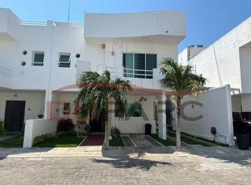 Casa de 4 habitaciones, Carmen · Casa en Venta 4 Recamaras, Residencial Las Palmas, 2da Etapa