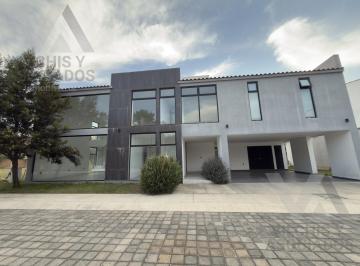 Casa en condominio · 345m² · 3 Recámaras · 2 Estacionamientos · Casa en Condominio en Venta Residencial Vistalagua San Mateo Atenco