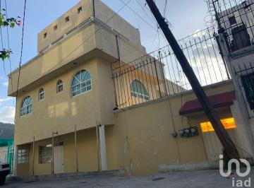 Casa · 285m² · 3 Recámaras · Bonita Casa en Venta en San Bernabé