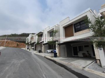Casa de 3 habitaciones, Monterrey · Casa en Venta en El Barro
