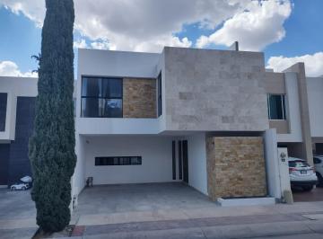 Casa de 4 habitaciones, San Luis Potosí · Casa en Venta Horizontes II con Habitacion en Planta Baja.