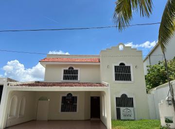 Casa de 4 habitaciones, Mérida · Casa en Venta Ubicada en Jardines de Vista Alegre