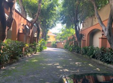 Casa · 435m² · 4 Recámaras · 4 Estacionamientos · Casa en Venta