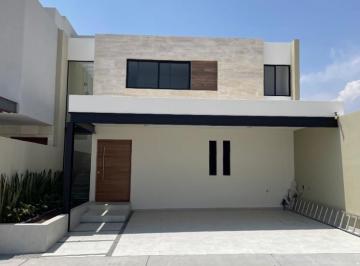 Casa de 3 habitaciones, San Luis Potosí · Casa en Venta con Espectacular Distribucion en San Angel 5.
