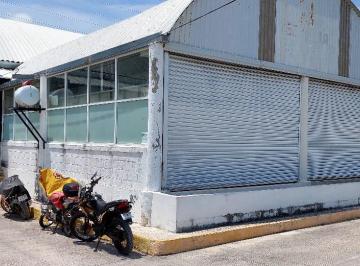 Local comercial · 450m² · 1 Recámara · 5 Estacionamientos · Bodega en Renta en Playa del Carmen