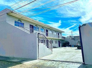 Edificio de 8 habitaciones, San Quintín · Edificio en San Quintín de 6 Departamentos