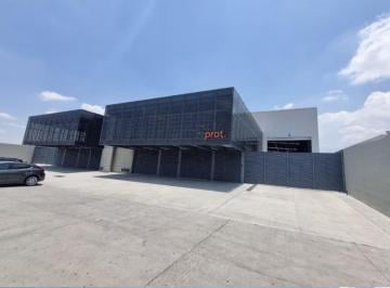 Nave industrial de 8 habitaciones, León · Nave Industrial en Venta Dentro de Parque Industrial