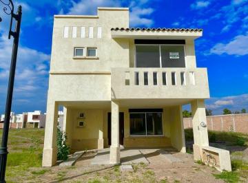 Casa de 3 habitaciones, Aguascalientes · Casa en Venta en Aguascalientes Norte Bosques del Paraiso Encinos Roof Garden