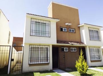 Casa · 120m² · 3 Recámaras · 2 Estacionamientos · Misiones