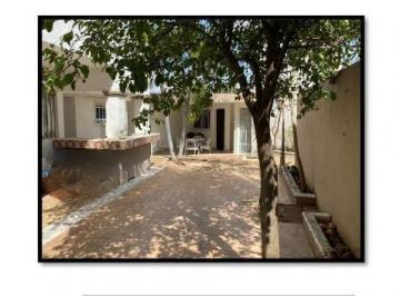 Casa · 550m² · 5 Recámaras · 5 Estacionamientos · Amplia Casa en Venta Merida, Itzimna (Gvc - 2264)