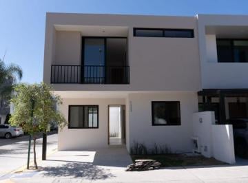 Casa de 4 habitaciones, Zapopan · Casa Nueva Frente a Parque en Girasoles Acueducto