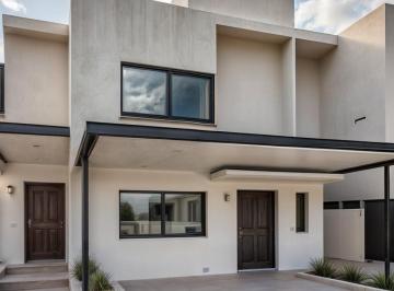 Casa de 3 habitaciones, El Marqués · Estrena Casa Entre El Refugio y Zibata, 3 Recamaras, 3.5 Baños, Equipada