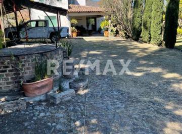 Casa · 201m² · 3 Recámaras · 2 Estacionamientos · Casa en Venta en Jocotepec - (4)