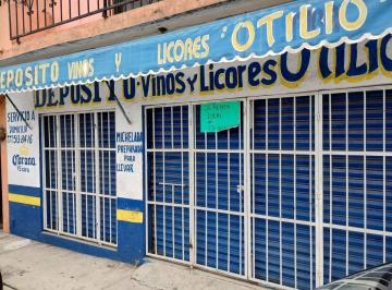 Casa · 233m² · 5 Recámaras · 2 Estacionamientos · En Venta Casa con Local Comercial en Otilio Montaño