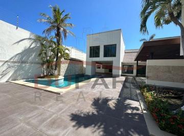 Casa de 6 habitaciones, Carmen · Casa Residencial con Piscina en Venta