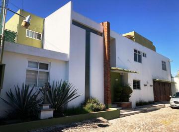 Casa · 443m² · 3 Recámaras · 2 Estacionamientos · Casa en Venta en Fracc. San José del Puente, Puebla