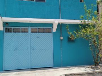 Casa · 250m² · 7 Recámaras · 3 Estacionamientos · Vendo Amplia Casa en Chimalhuacan con 3 Niveles