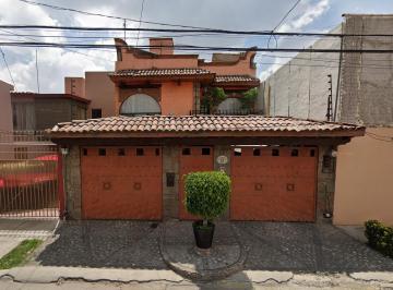 Casa de 4 habitaciones, Naucalpan de Juárez · Casa en Venta en Naucalpan de Juárez
