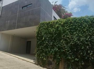 Casa de 4 habitaciones, Cuernavaca · Casa en Venta en Delicias Zona Dorada con Vigilancia Cuernavaca Morelos