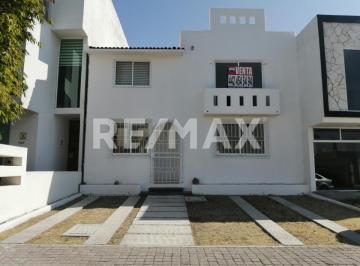 Casa · 190m² · 3 Recámaras · 2 Estacionamientos · Casa Venta en El Refugio - (4)