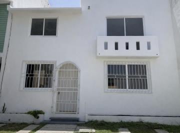 Casa · 190m² · 3 Recámaras · 2 Estacionamientos · Casa Venta en El Refugio - (4)