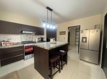 Casa · 346m² · 4 Recámaras · 2 Estacionamientos · Casa en Venta Jardines de Durango - (4)