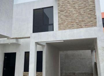 Casa · 98m² · 3 Recámaras · 2 Estacionamientos · Casa en Magdaleno Aguilar
