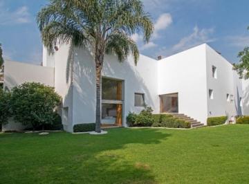Casa de 3 habitaciones, Alvaro Obregón · Casa en Venta en Jardines del Pedregal