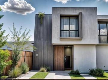 Casa de 3 habitaciones, El Marqués · Hermosa Casa en Venta Entre El Refugio y Zibatá, Una Vida Llena de Comodidades.