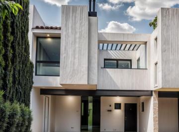 Casa de 3 habitaciones, El Marqués · Casa en Venta en Zibata, Hermosa!, 3 Recamaras, Equipada, Gran Ubicación, Lujo