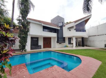 Casa · 603m² · 3 Recámaras · 4 Estacionamientos · Casa en Reforma