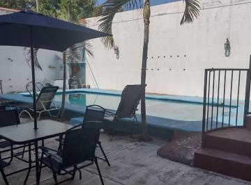 Casa · 374m² · 11 Recámaras · 3 Estacionamientos · Venta de Casa en Rincon de Guayabitos a Pasos de La Playa