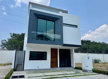 Casa de 5 habitaciones, Zapopan · Casa en Venta en Parques Vallarta / Habitación Grande Planta Baja