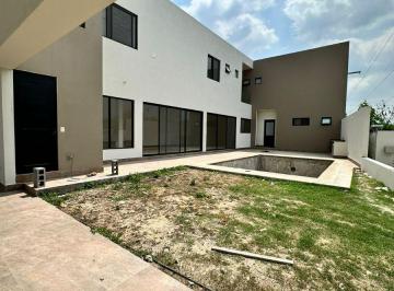 Casa de 3 habitaciones, Monterrey · Casa en La Joya Privada Residencial, Carretera Nacional