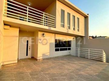 Casa · 307m² · 3 Recámaras · 2 Estacionamientos · Casa en Venta en Lomas de Valle Verde, Ensenada