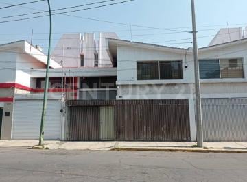 Casa · 107m² · 3 Recámaras · 1 Estacionamiento · Casa en Venta en Francisco Murguía, Toluca, Estado de México
