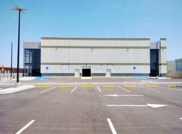 Bodega comercial · 694m² · 18 Estacionamientos · Bodega Industrial en Renta