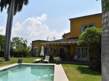 Casa · 485m² · 3 Recámaras · Casa en Venta en Lomas de Cuernavaca