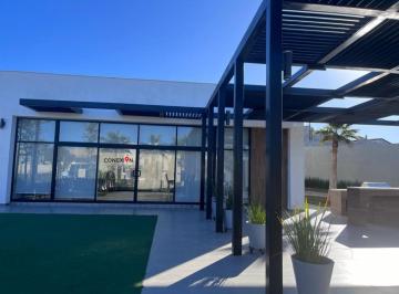 e78ad70aa3981f7585632031165a00d7e74cdb35a2360d401470d634e938575d · Casa en Venta en Saltillo, en Privada con Amenidades y Control de Acceso!