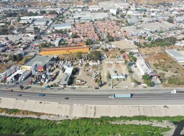 Terreno / Lote · 3600m² · Terreno Comercial en Renta en La Tercera Etapa del Rio, Sobre Vía Rápida.
