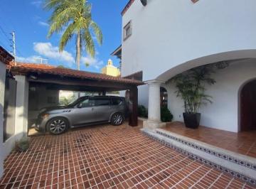 Casa · 600m² · 4 Recámaras · 1 Estacionamiento · Cancún, Hermosa Casa en Pedregal del Bosque