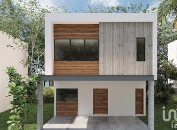 Casa · 162m² · 3 Recámaras · 1 Estacionamiento · Casa en Venta Sobre Av Huacayán, Cancún Centro
