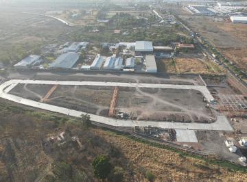 Terreno industrial , Tlajomulco de Zúñiga · Preventa de Terrenos en Parque Industrial a Pie de Carretera Chapala